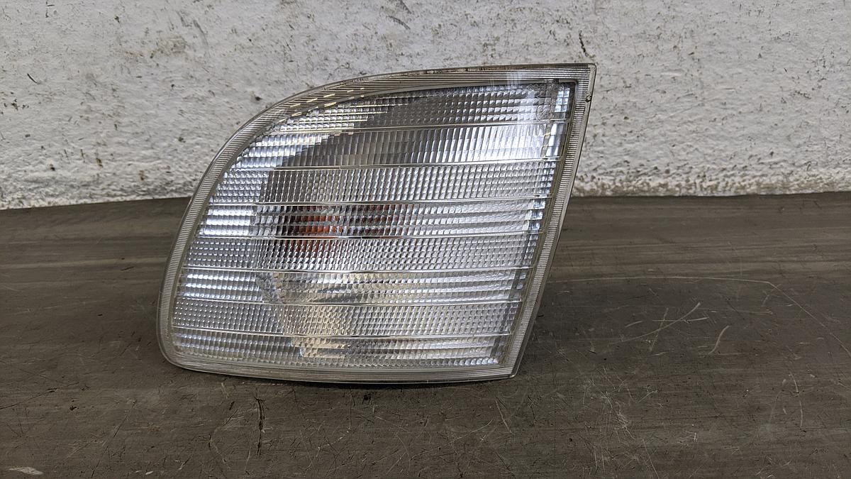 Mercedes Vito 638 Blinker Blinkleuchte vorn links weiss Valeo