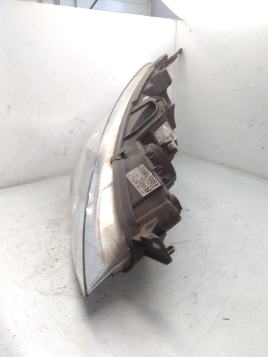 Peugeot 407SW original Scheinwerfer vorn rechts Halogen mit LWR Bj.2005