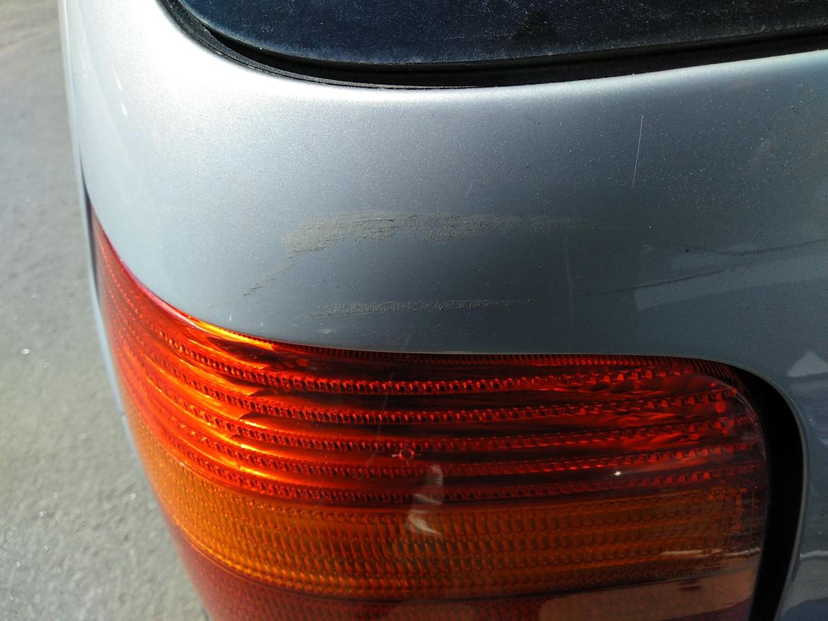 VW Golf 4 1J Flie&szlig;heck Heckklappe satinsilber LB7Z mit Heckscheibe Bj.1998