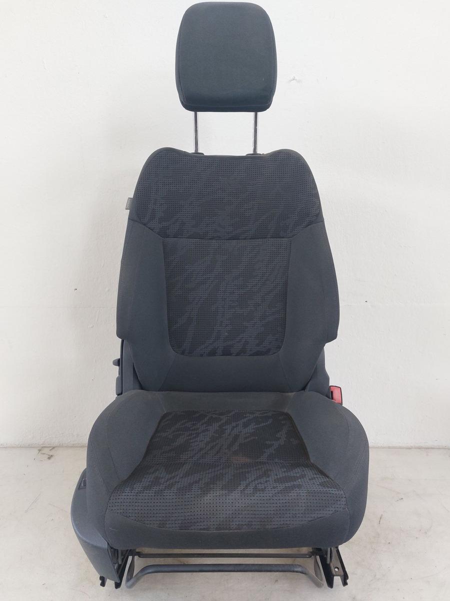 Peugeot 3008 I Typ 0U Sitz vorn rechts Beifahrersitz mit Heizung Stoff Autositz