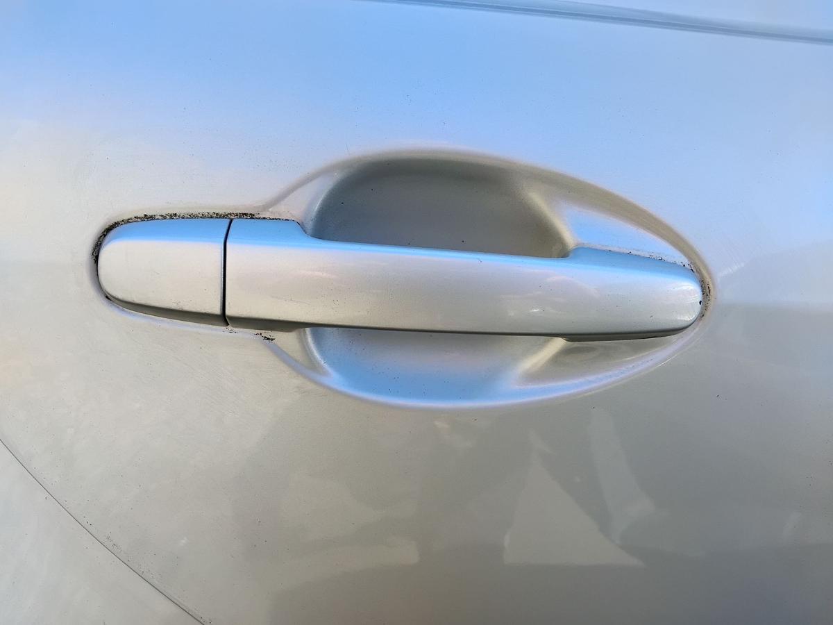 Toyota Avensis T25 Kombi T&uuml;r hinten rechts silbermetallic 1C0 BJ2005