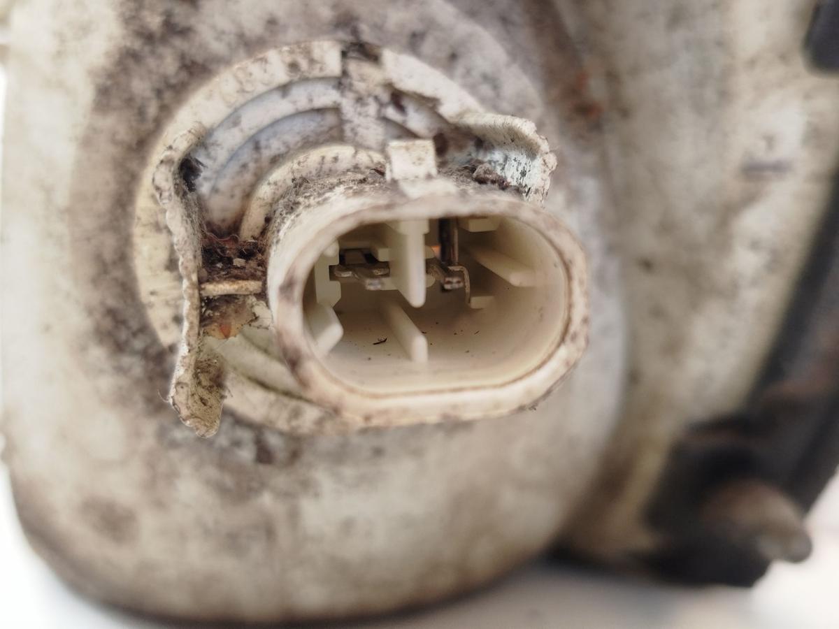 Mitsubishi Space Star DG0 Blinkleuchte Blinker vorn rechts TYC bis 2002