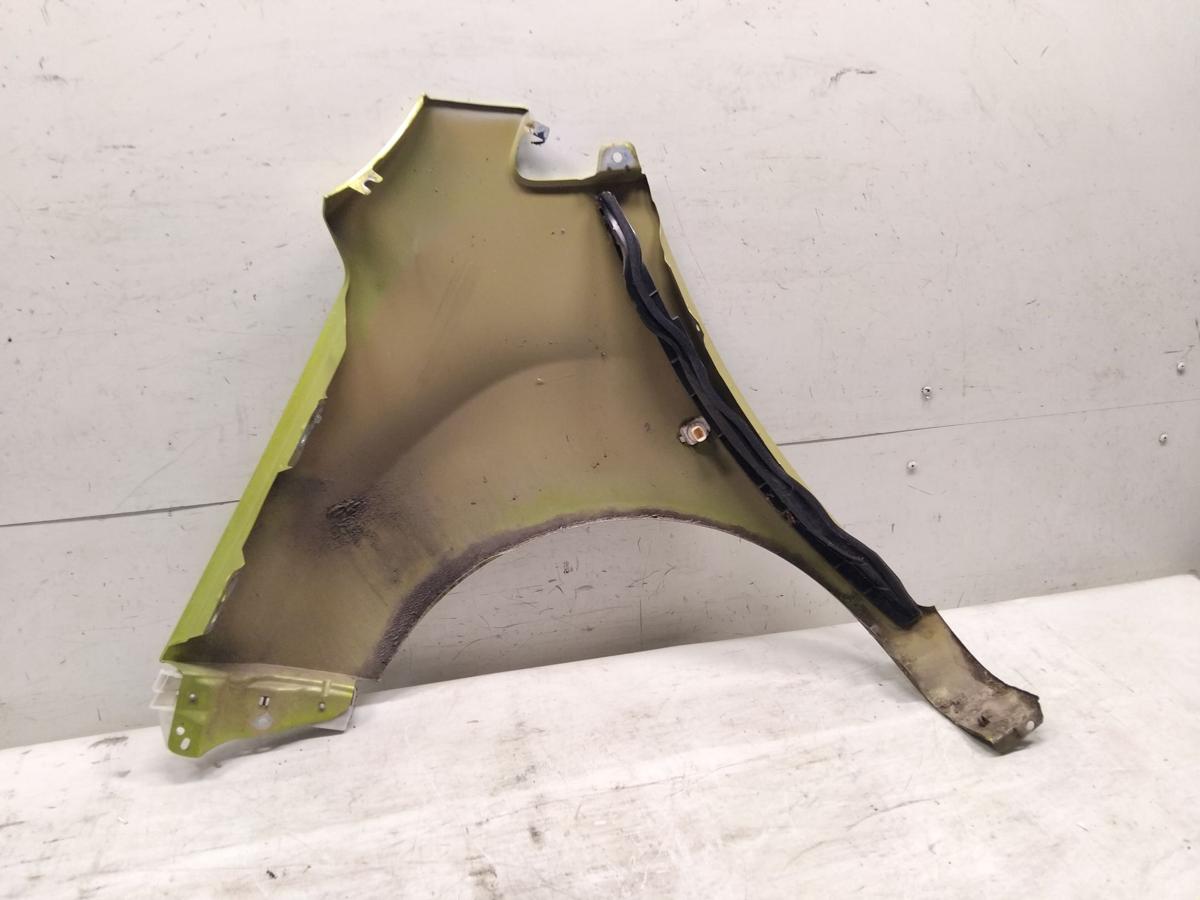 Chevrolet Spark M300 original Kotfl&uuml;gel vorn rechts Gr&uuml;nmetallic GJT BJ2012