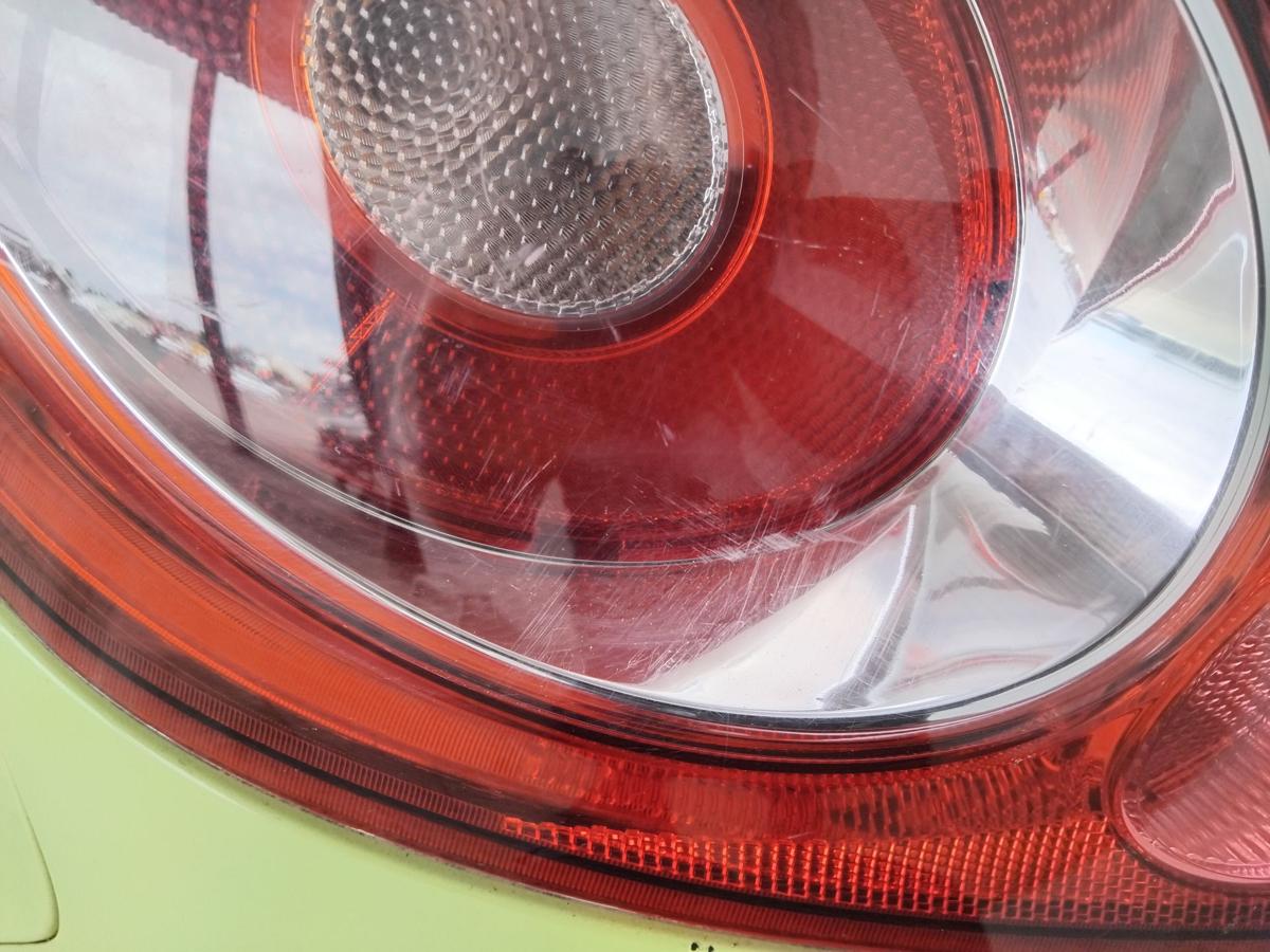 Ford Ka 2 RU8 original Rückleuchte Heckleuchte links BJ2011