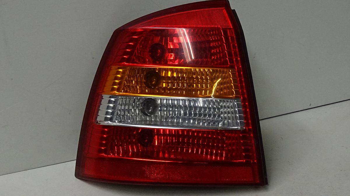 Opel Astra G Bj1999 Rückleuchte Rücklicht links 90521542 rot gelb 3 und 5 Türig