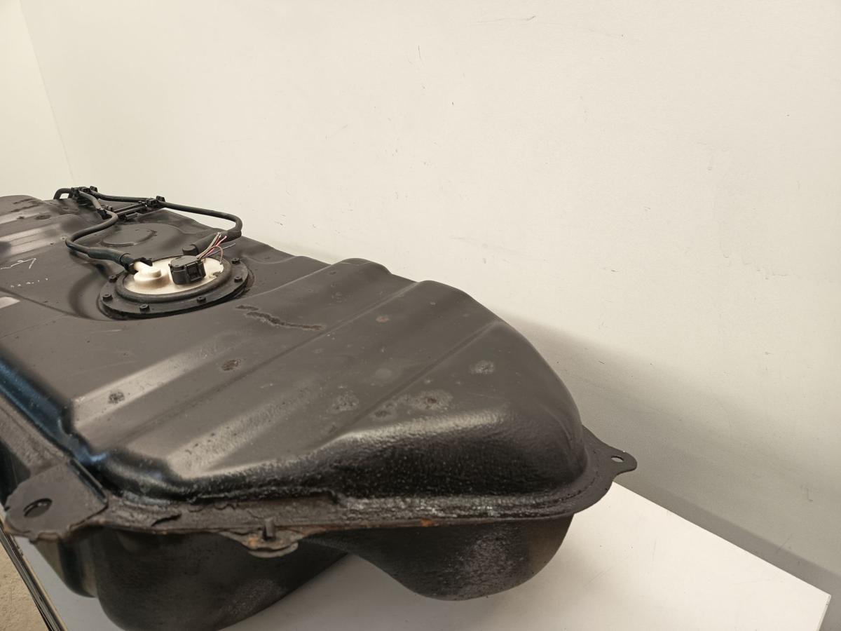 Toyota Yaris XP10 Bj 2001 original Tank Kraftstofftank 1,0L 50KW Benzin