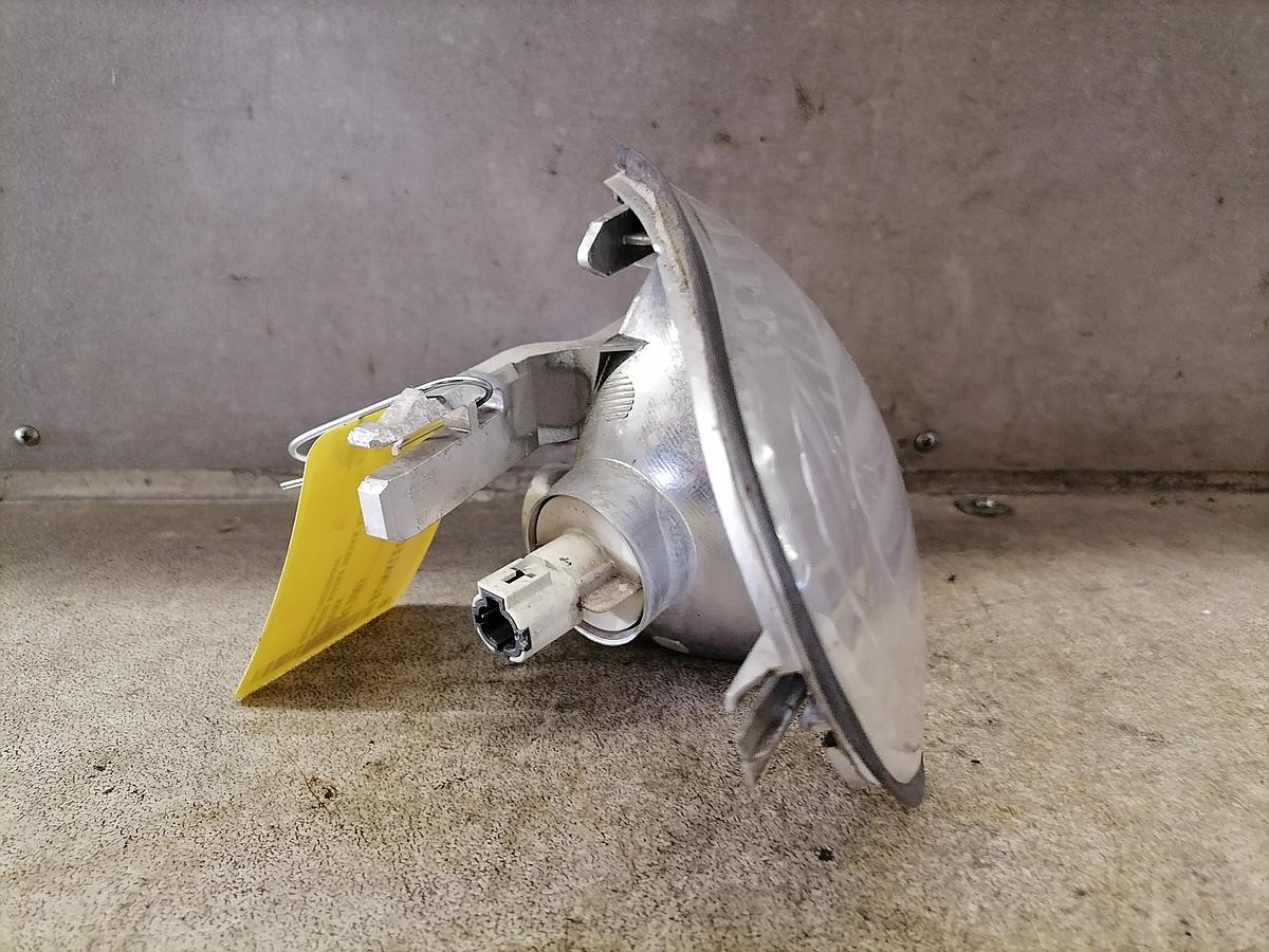 Nissan Amera N16 Blinker Blinkleuchte rechts vorn weiss BJ00-02