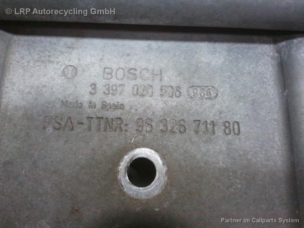 Citroen C5 Typ R BJ2005 Wischergestäbge vorn ohne Motor 9632671180 Bosch