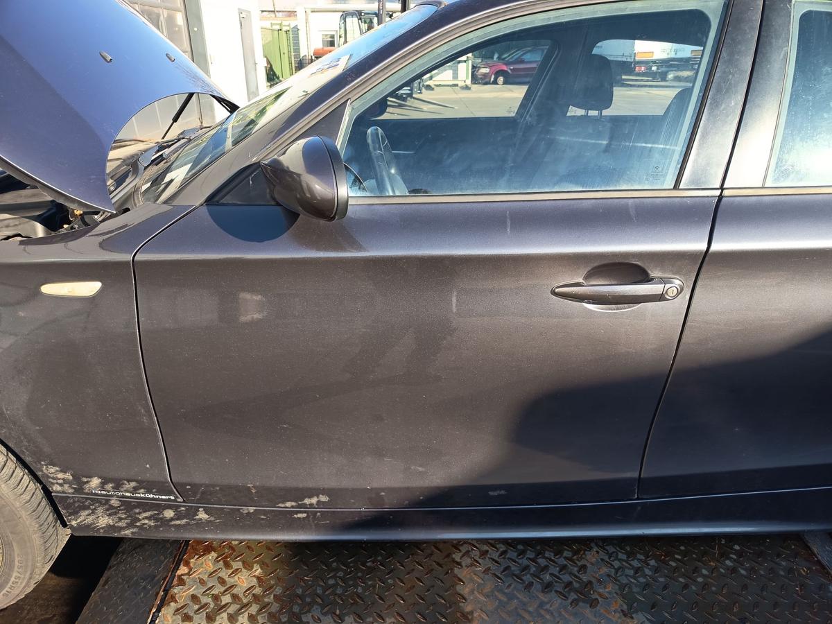 BMW E87 original T&uuml;r vorn links Fahrer Rohbau A22 Sparkling graphite Bj 2005