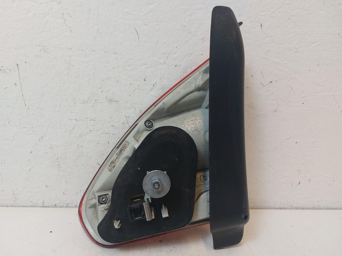 Peugeot 2008 I CU R&uuml;ckleuchte innen links Innenteil Heckklappe bis 2016