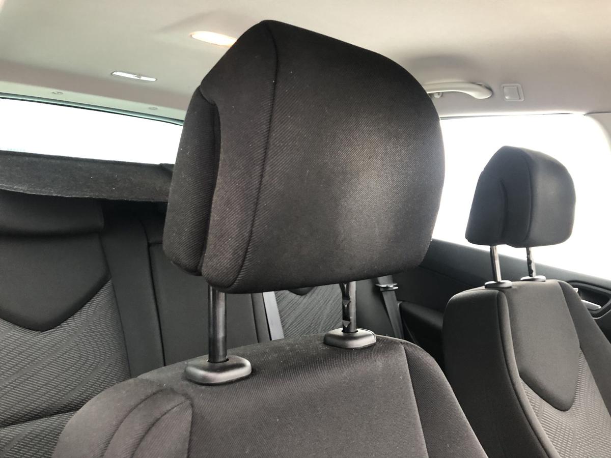 Peugeot 308 SW 4E 4H Sitz vorn rechts Beifahrersitz Heizung Autositz Stoffsitz