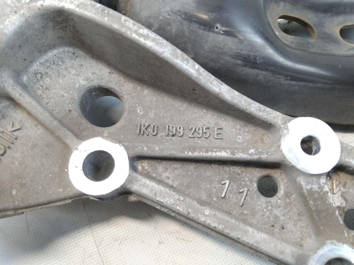 VW Golf 6 original Querlenker vorn links mit Alukonsole 1K0199295E Bj.2012