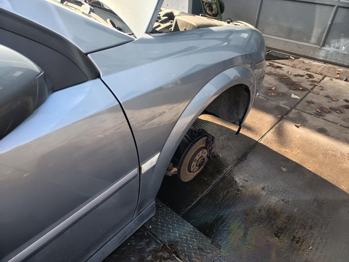 Opel Vectra C original Kotflügel rechts Seitenteil Z163 Lichtsilber Bj 2004 Opel Vectra C original Kotflügel rechts Seitenteil Z163 Lichtsilber Bj 2004