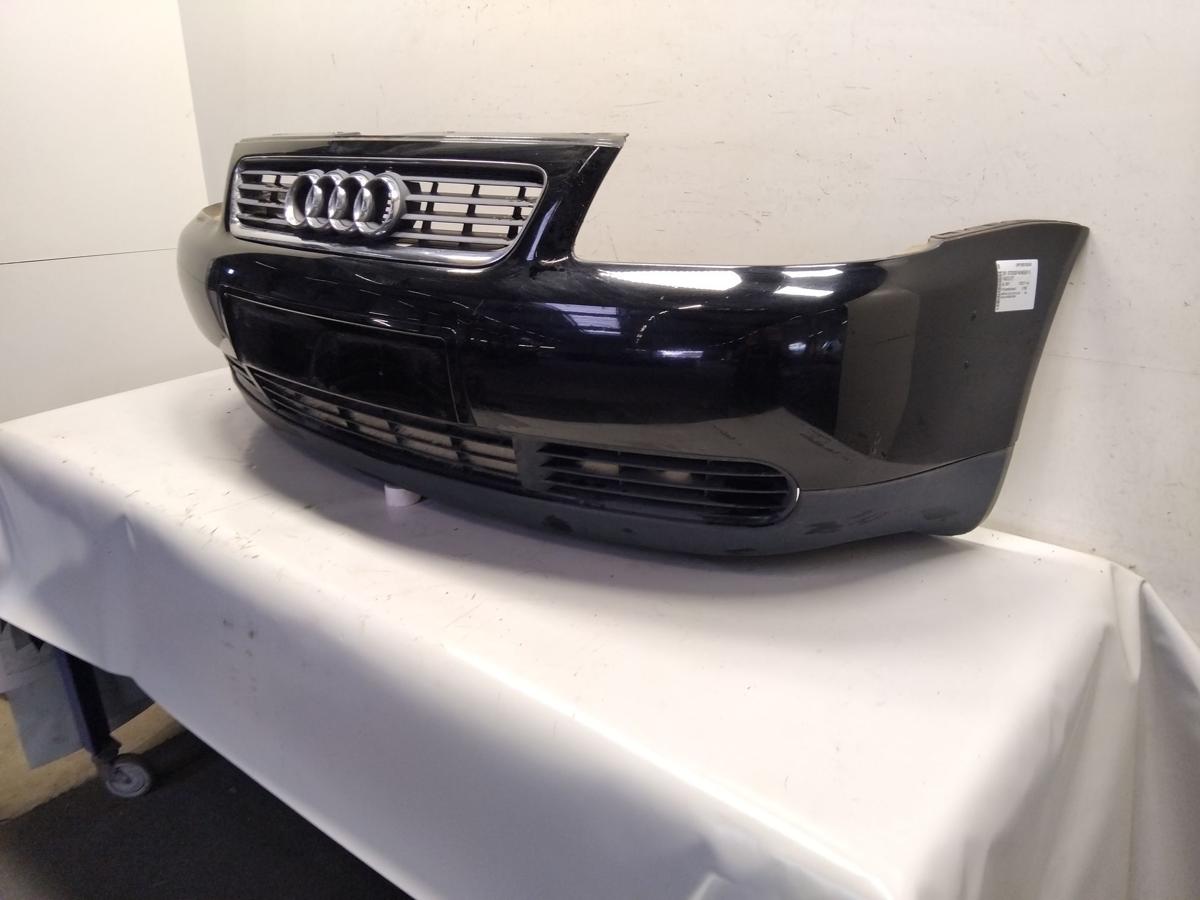 Audi A3 8L Facelift original Stoßfänger Stoßstange vorn brillantschwarz Bj.2001