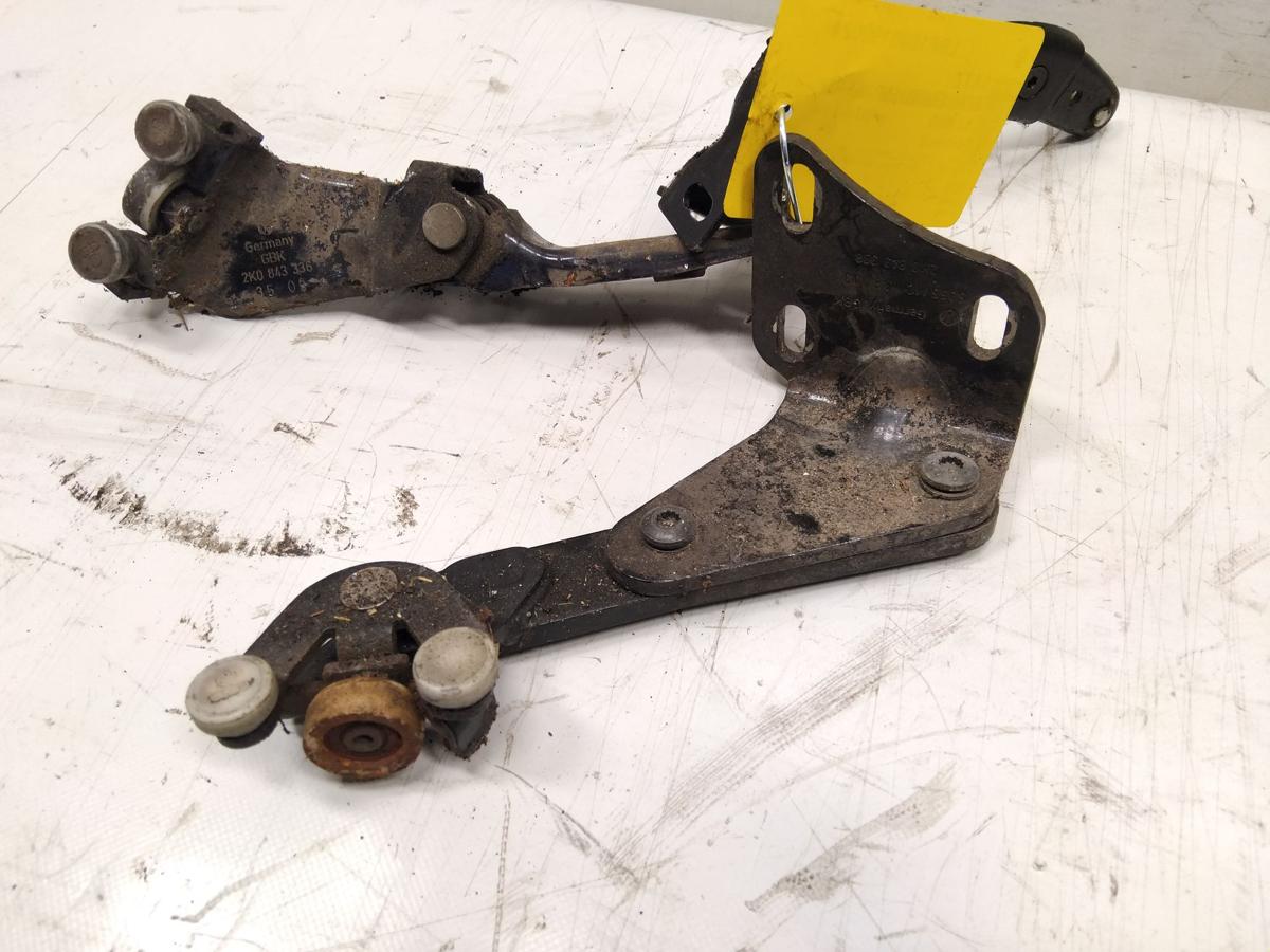 VW Caddy 2K orig Satz Rollenscharniere Rollenf&uuml;hrung Schiebet&uuml;r rechts BJ2005