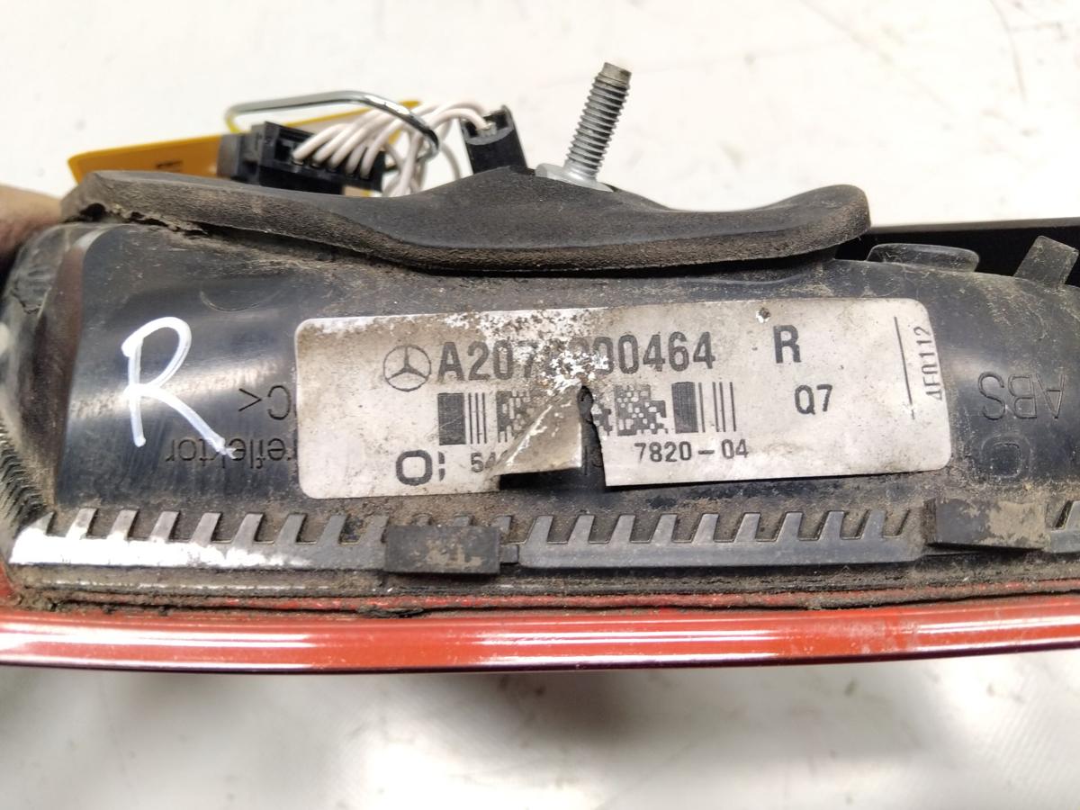 Mercedes E-Klasse Coupe C207 original Rückleuchte innen rechts LED Bj.2009