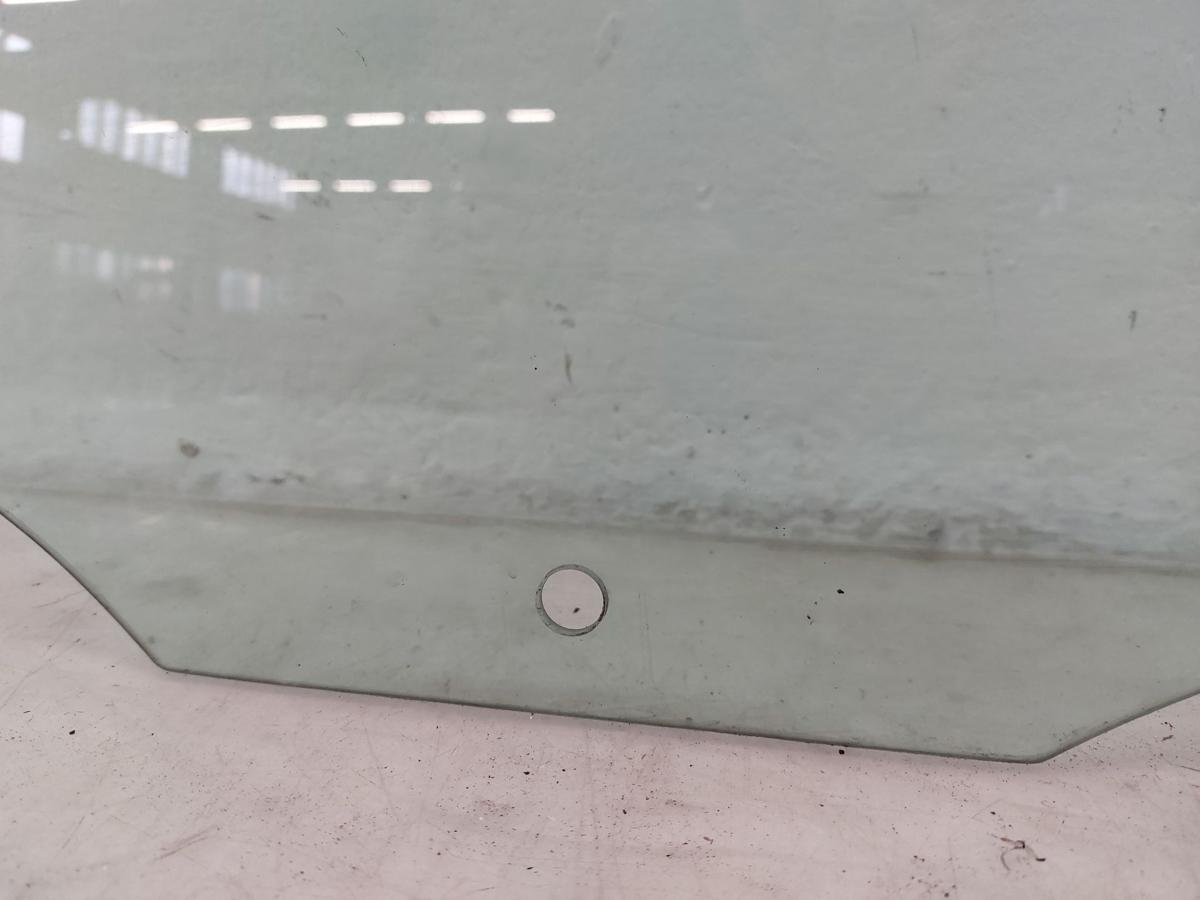 VW Golf Sportsvan AUV ab17 T&uuml;rscheibe hinten rechts coloriert Seitenscheibe