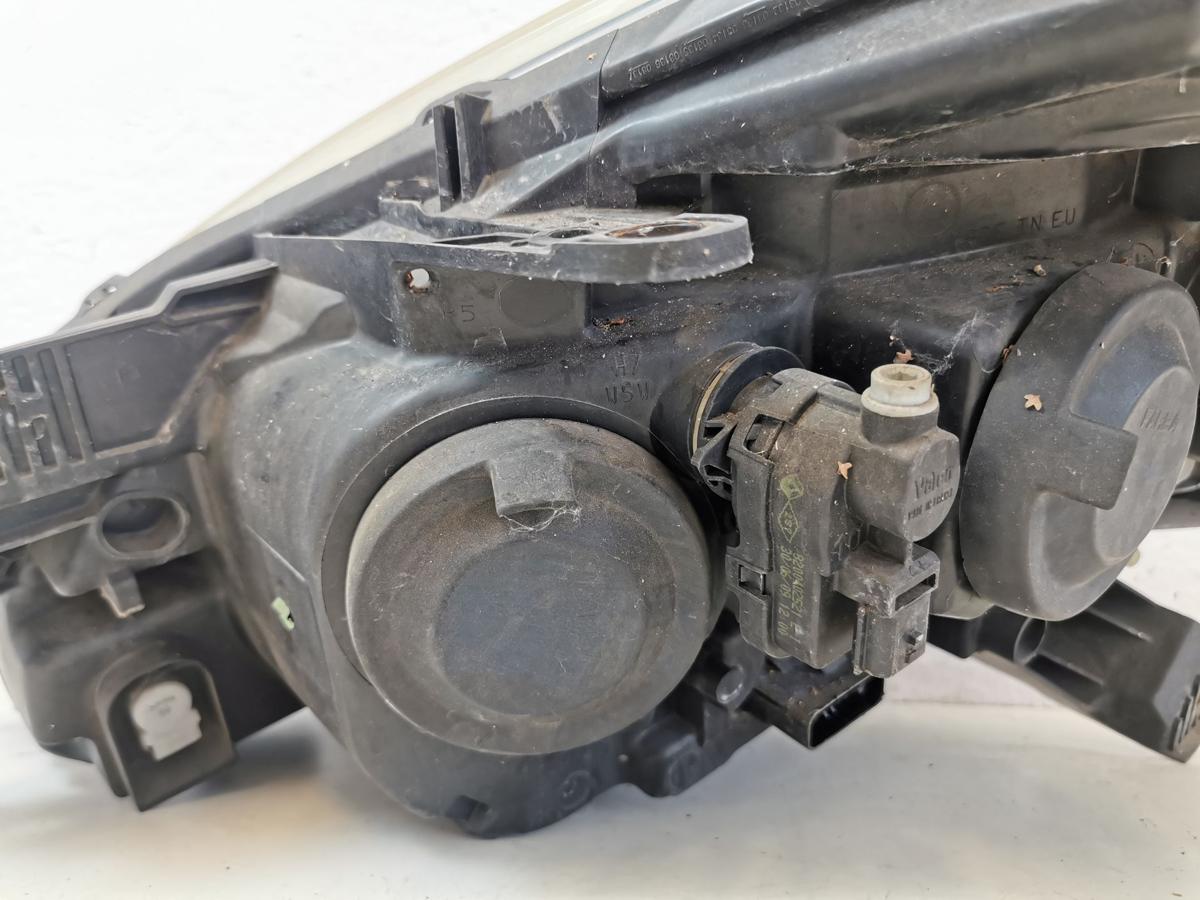Renault Clio 3 III Grandtour Scheinwerfer rechts Frontscheinwerfer Halogen ab09