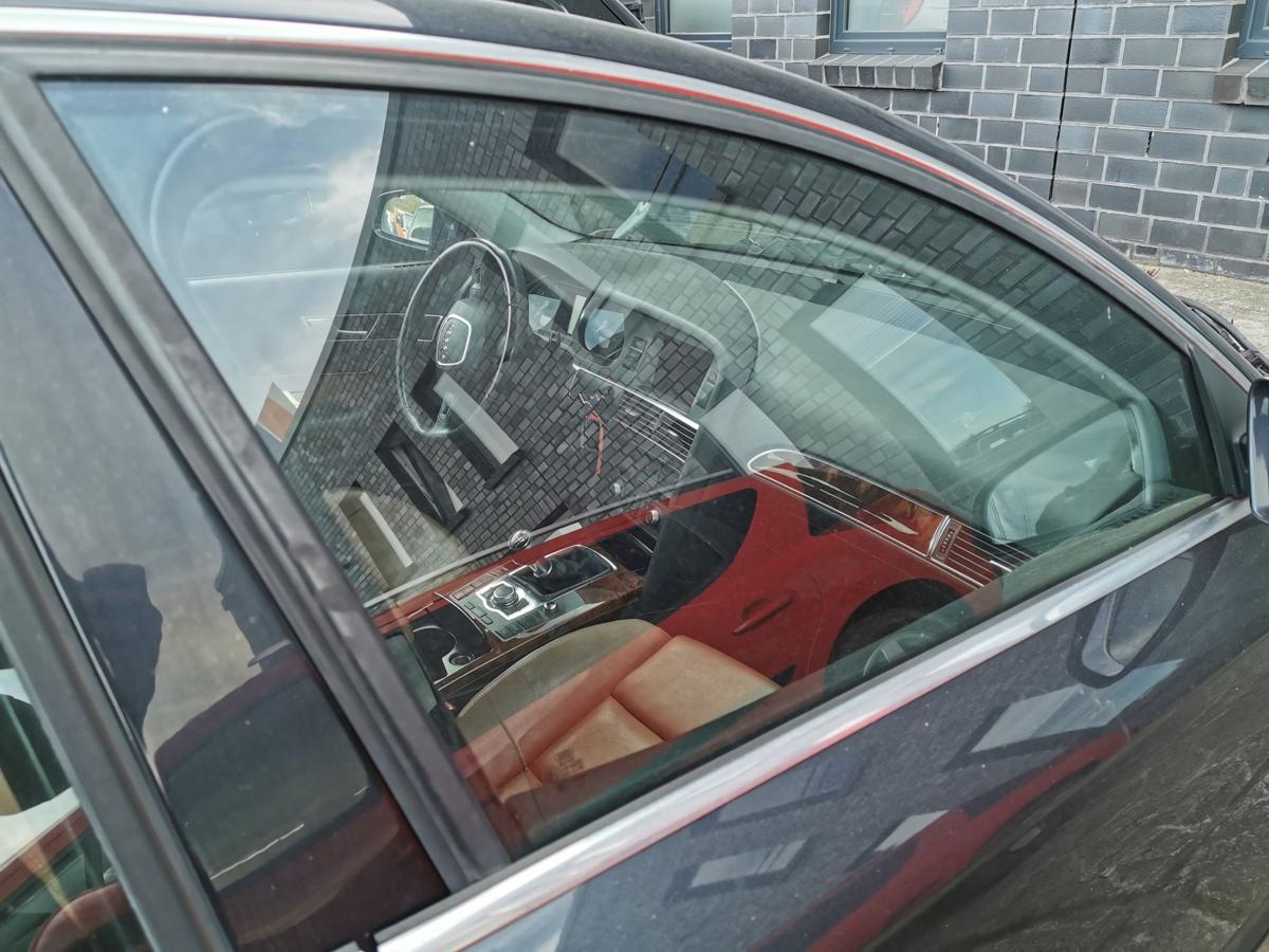 Audi A6 4F Türscheibe Kurbelscheibe Scheibe vorn rechts grün getönt