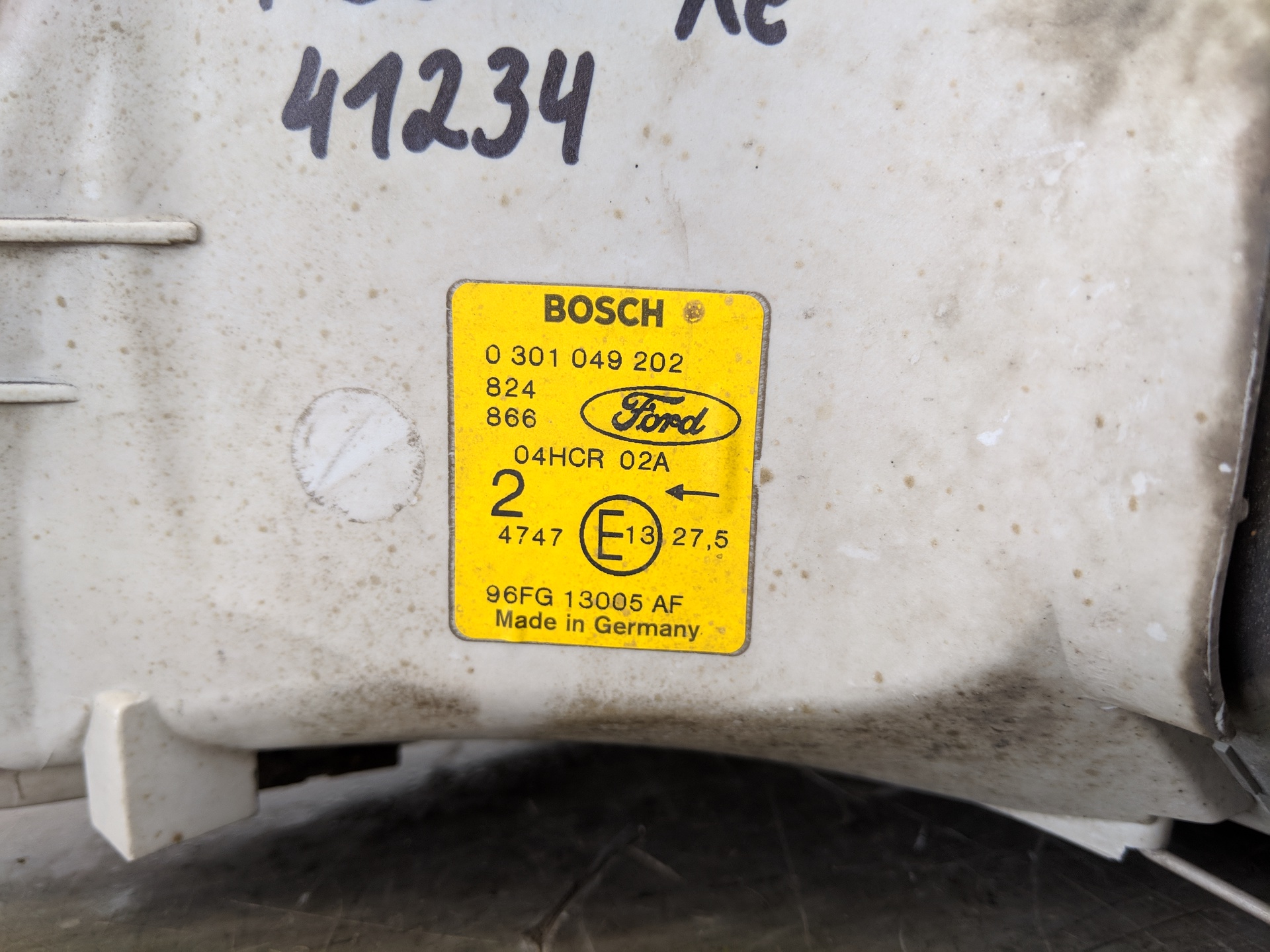 Ford Fiesta JAB JBS Scheinwerfer Frontscheinwerfer Lampe vorn rechts Bosch