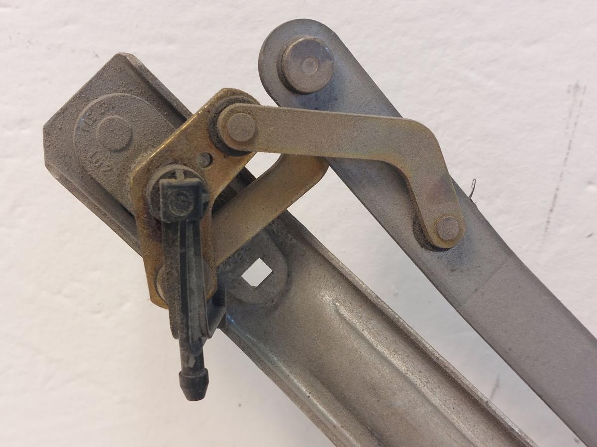 VW T4 7D Wischermotor hinten Heckwischermotor mit Gestänge