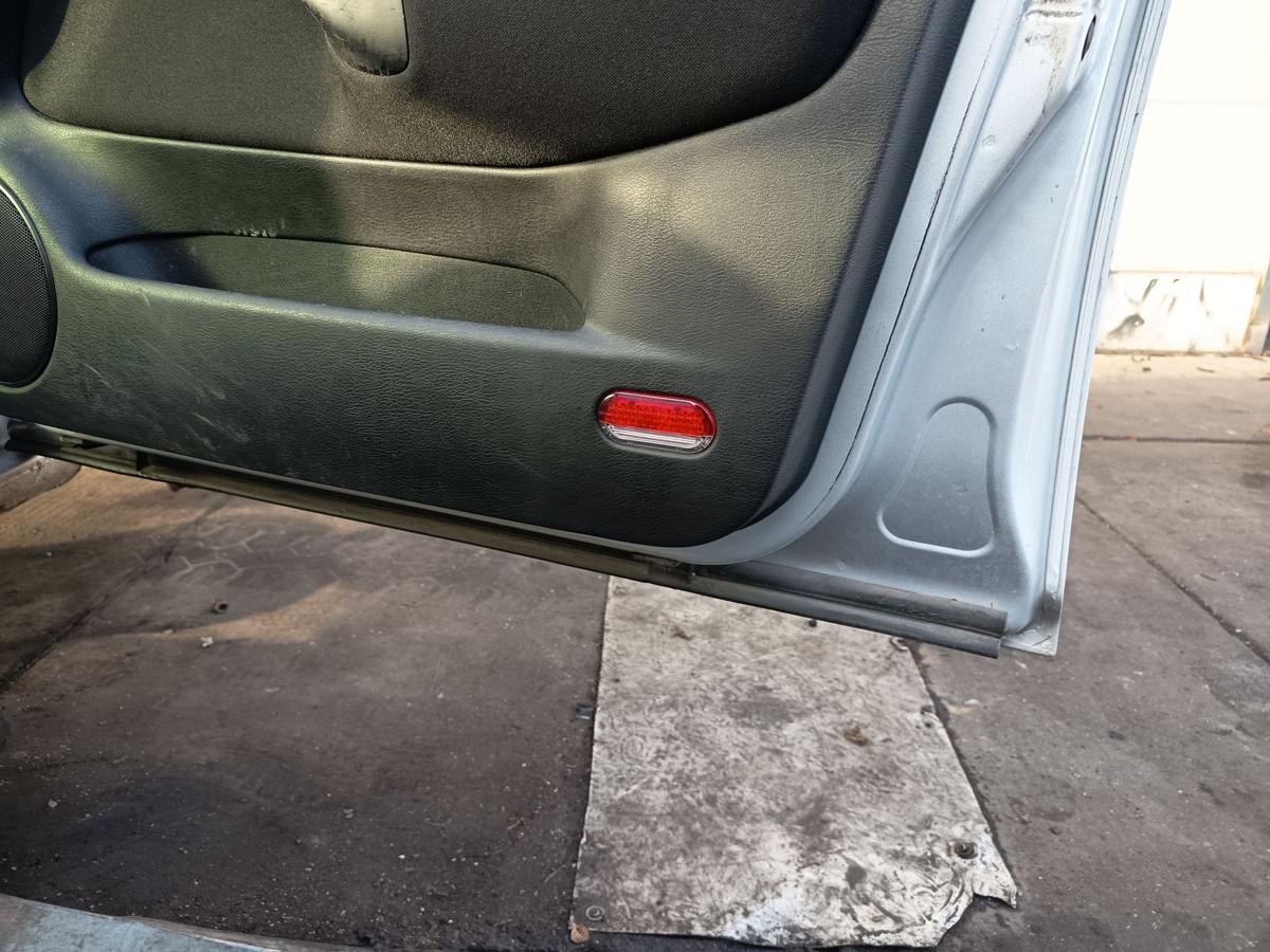 VW Golf IV Kombi original T&uuml;r vorne rechts LA7W Silber Baujahr 2003