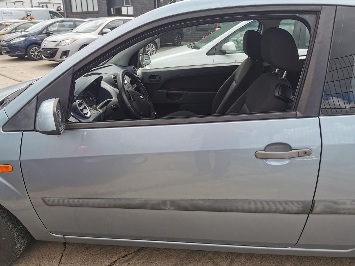 Ford Fiesta JD3 Fahrertür Tür Autotür Rohbautür vorn links Tonic metallic Rohbau