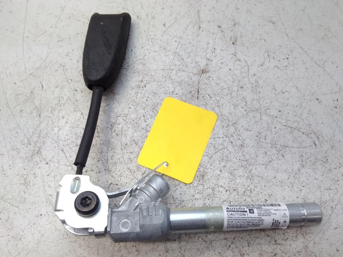 Opel Corsa D original Gurtstraffer vorn rechts Au&szlig;enseite Sitz BJ2006