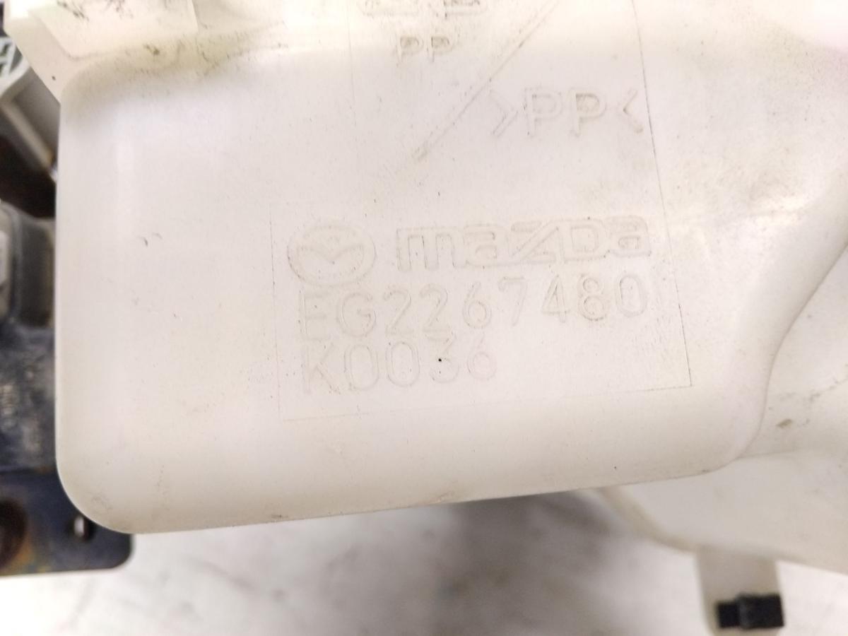 Mazda CX-7 ER original Scheibenwaschbeh&auml;lter mit Pumpen f&uuml;r SRA BJ2008 EG2267480
