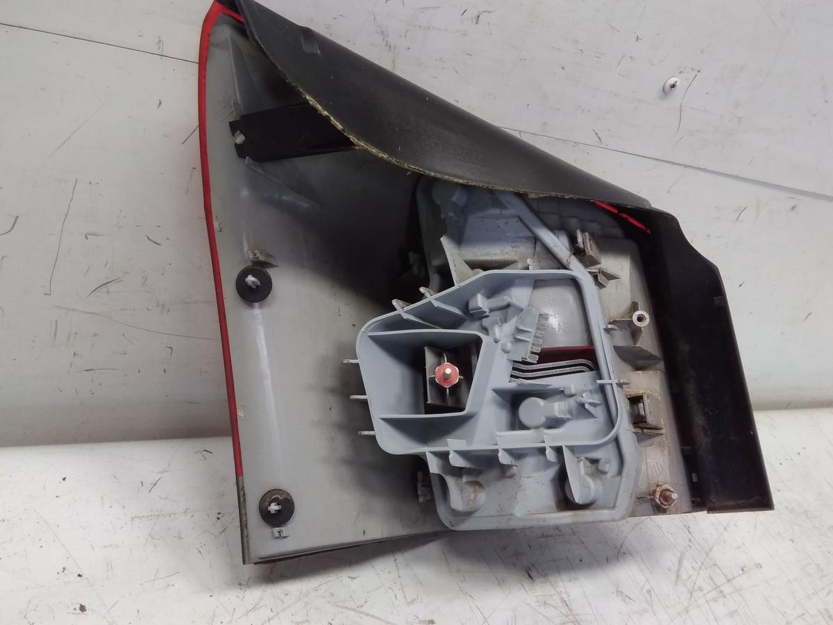 Opel Signum original R&uuml;ckleuchte Heckleuchte rechts mit Stecker Bj.2003