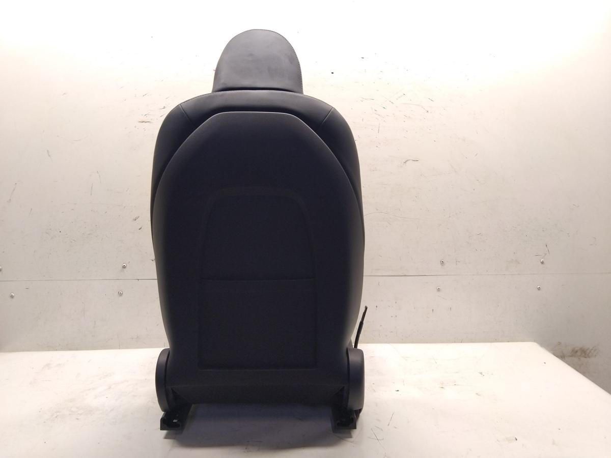 Tesla Model Y original Sitz vorn rechts Beifahrersitz schwarz Pure Black BJ2023