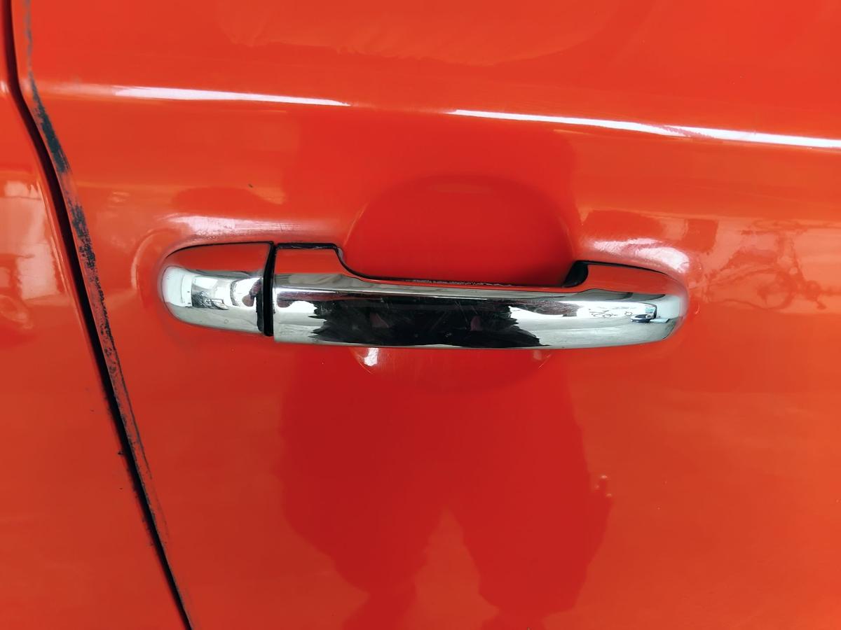 Hyundai i20 PB T&uuml;r vorn rechts Beifahrert&uuml;r 5-t&uuml;rig BH Electric Red BJ2009
