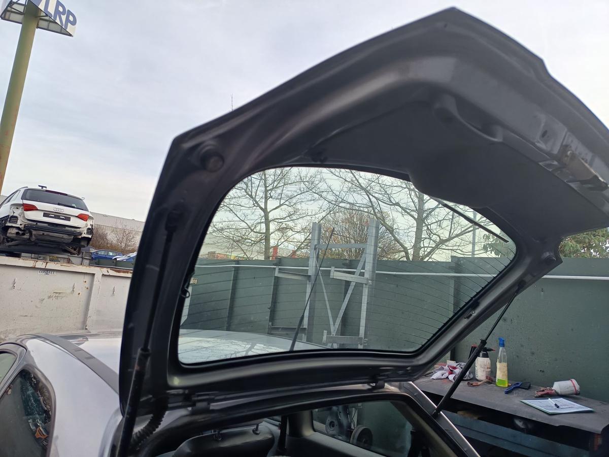 Opel Corsa B S93 Bj 1996 original Heckklappe mit Scheibe Z140-graumet.