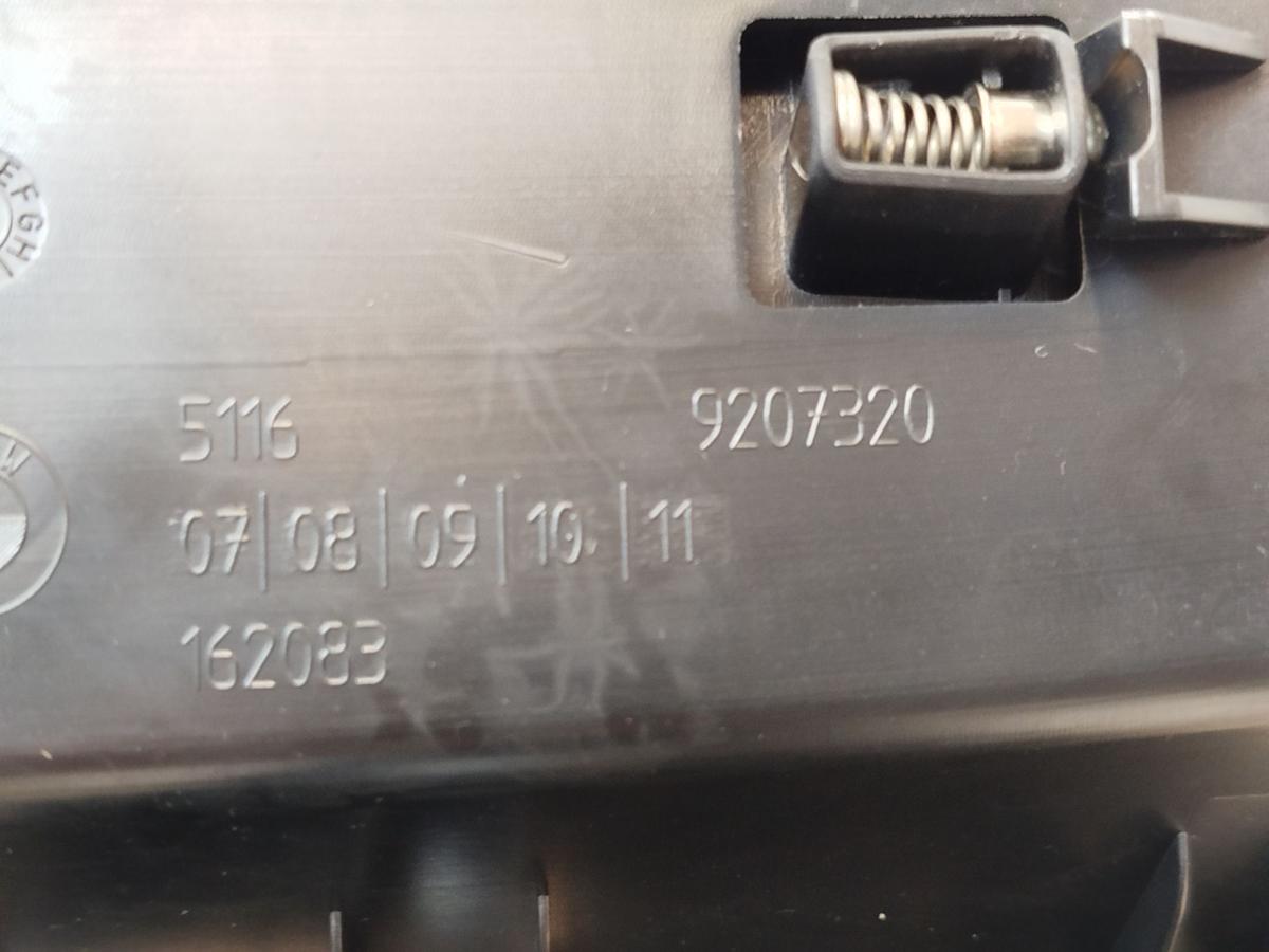 BMW 1er F20 Aschenbecher vorn mit Dosenhalter Getr&auml;nkehalter Ascher Fach