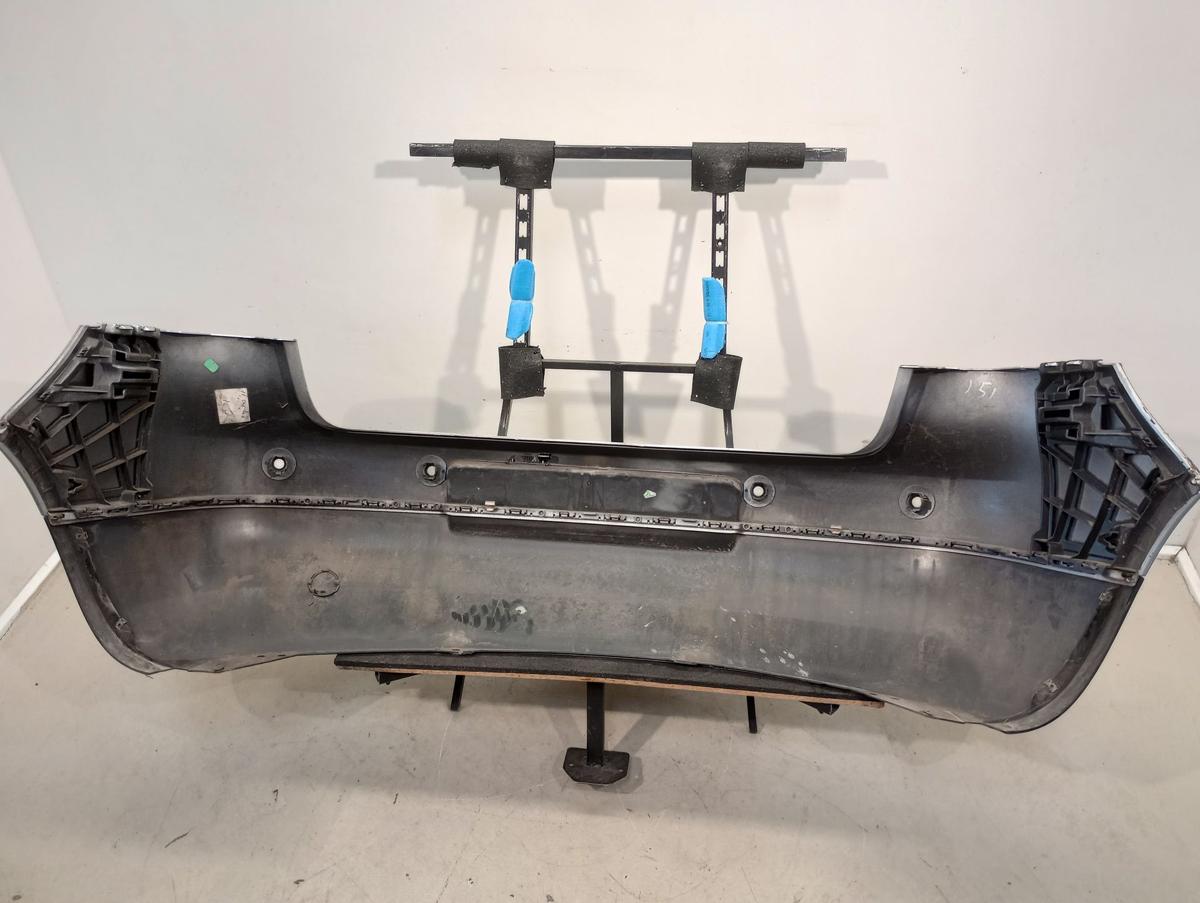 VW Golf V orig Stoßstange hinten Silber für PDC Halter defekt Bj 2005