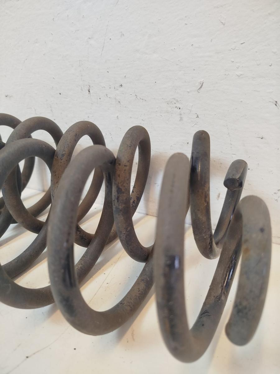 Nissan Qashqai J11 Satz Schraubenfeder Federn Hinterachsfedern Feder 1.2 85kw