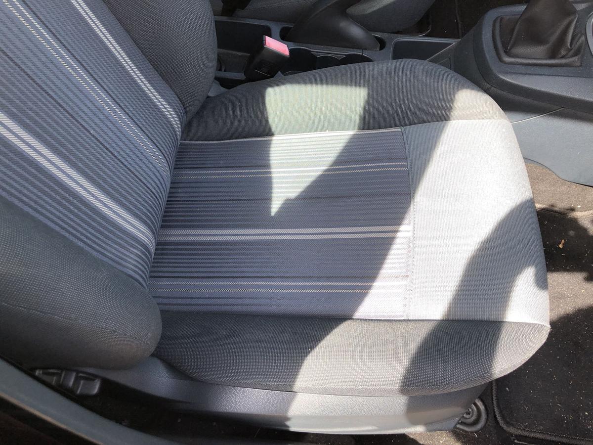 Ford Fiesta JA8 Sitz vorn rechts Beifahrersitz Stoffsitz nur 5 türer ohne Heizung