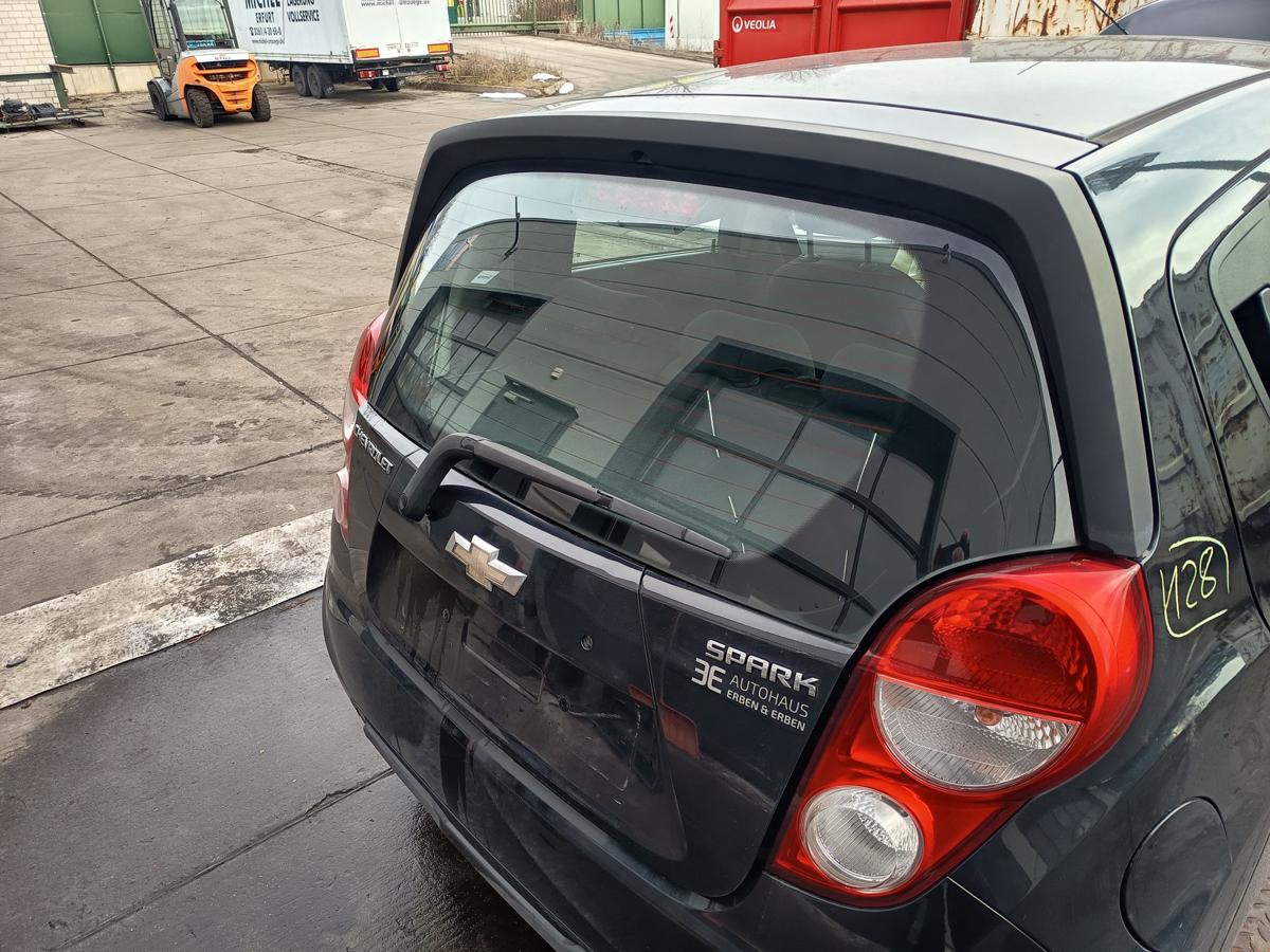 Chevrolet Spark M300 original Heckklappe mit Scheibe schwarz Bj 2013
