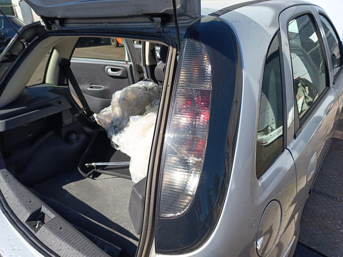 Opel Corsa C original R&uuml;ckleuchte rechts Heck Schluss Licht Bj 2005