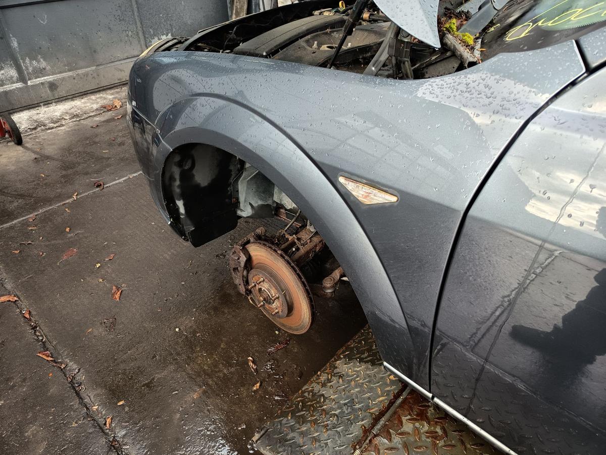 Ford Mondeo III original Kotfl&uuml;gel links Seitenteil Graphitgrau Bj 2005