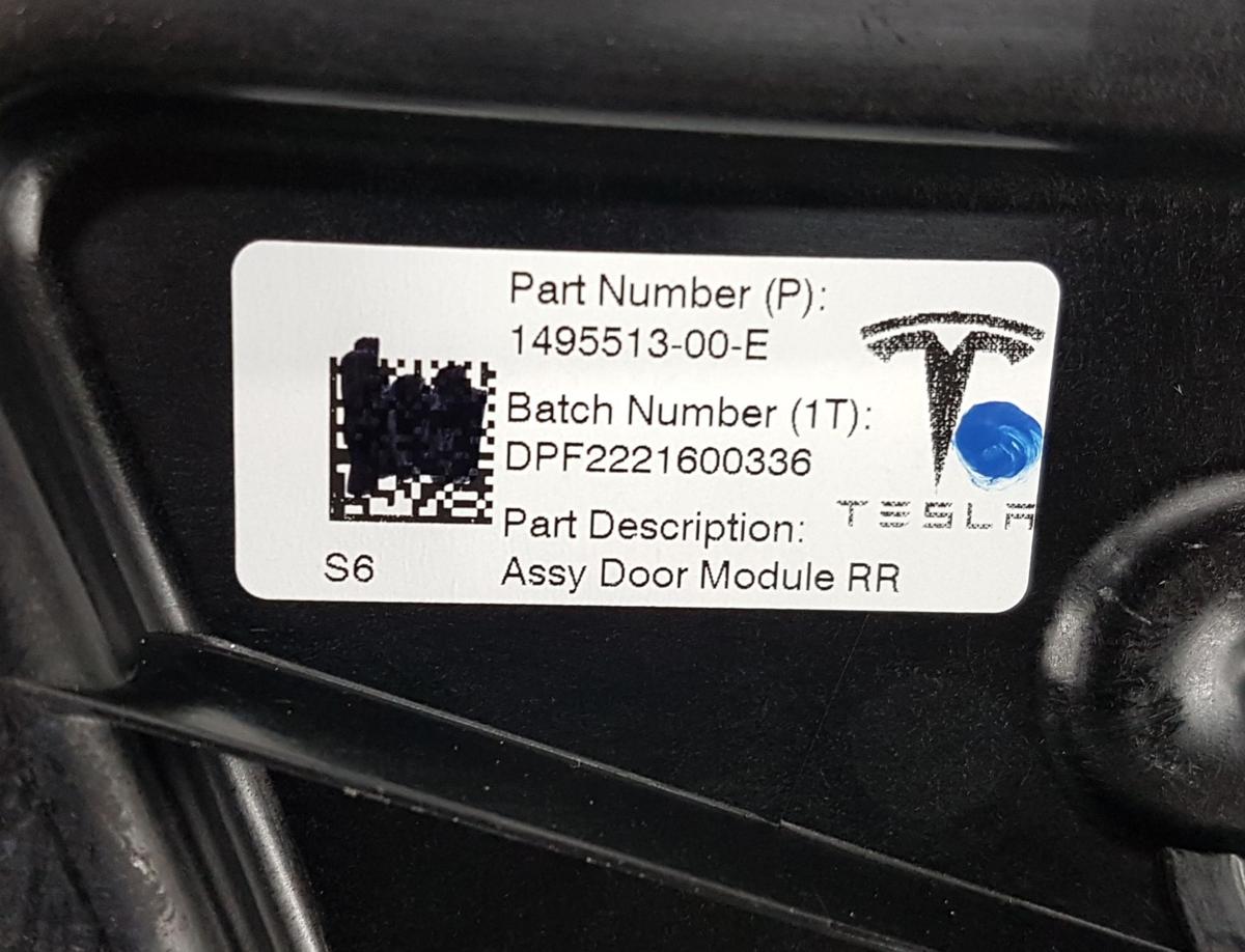 Tesla Model Y Fensterheber hinten rechts Bj22 149551300E 152680700B mit Motor