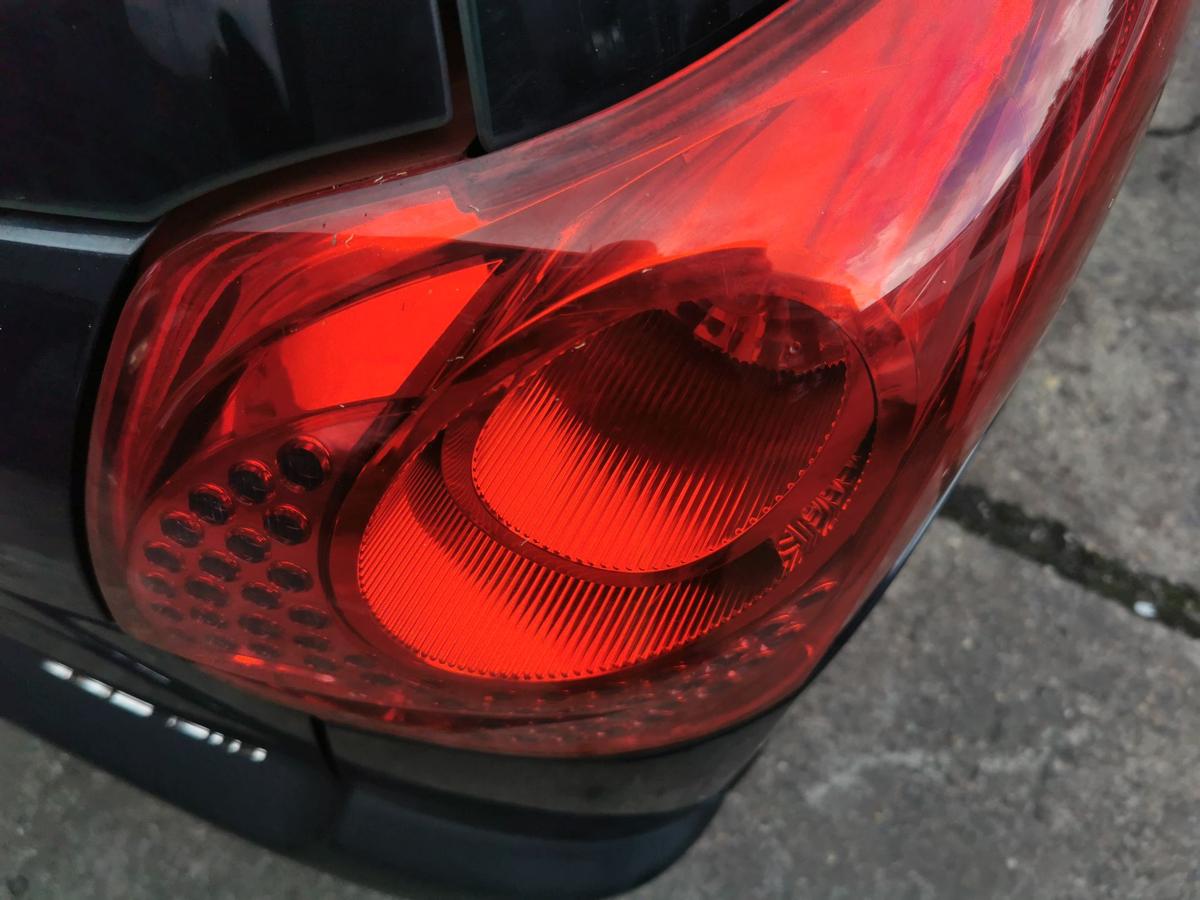 Peugeot 207SW Rückleuchte Schlussleuchte Rücklicht Lampe hinten rechts Kombi SW