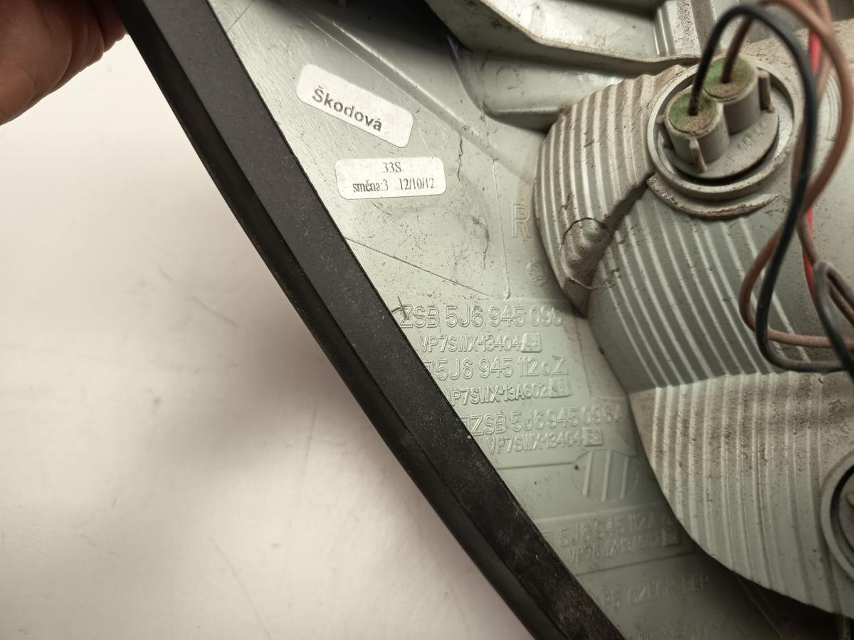 Skoda Fabia II 5J ab 2010 original Rück-Schluss-Heckleuchte rechts Beifahrer