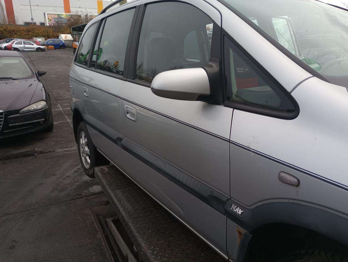 Opel Zafira A original Tür vorn rechts Beifahrer Z157 Starsilber Bj 2004