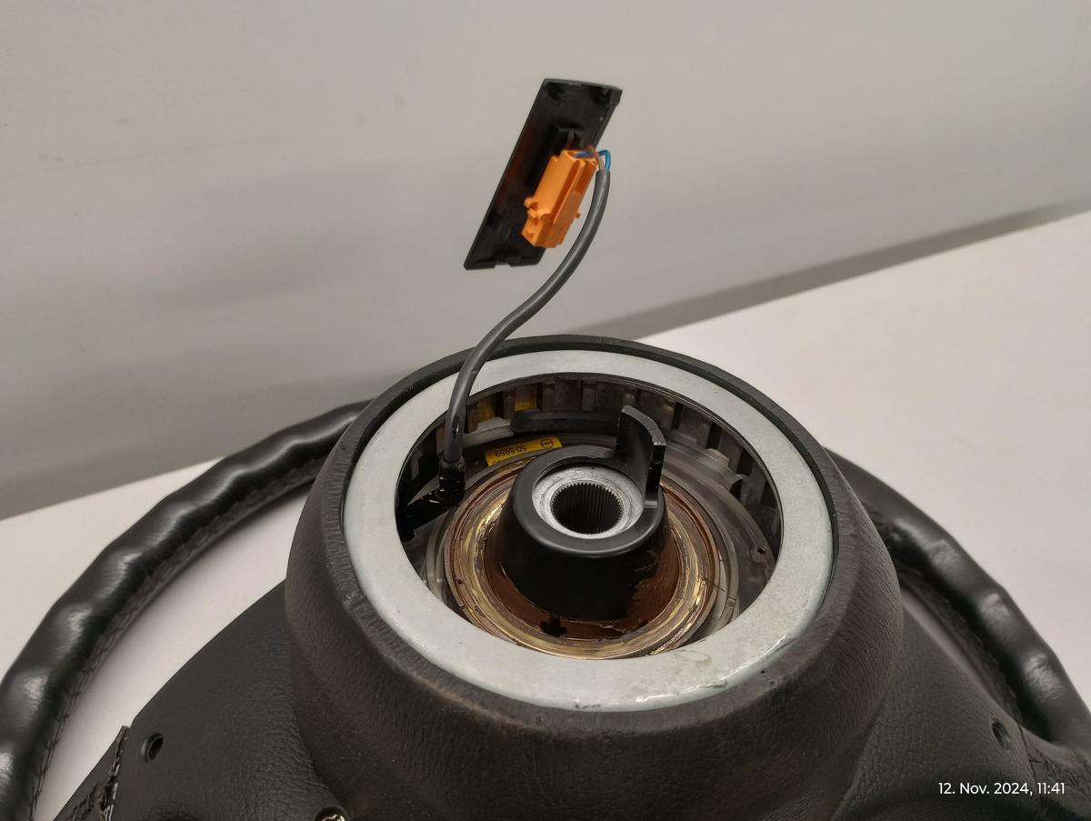 BMW 3er E30 orig Lenkrad 4 Speichen f&uuml;r Airbag Kontakteinheit Bj 1993