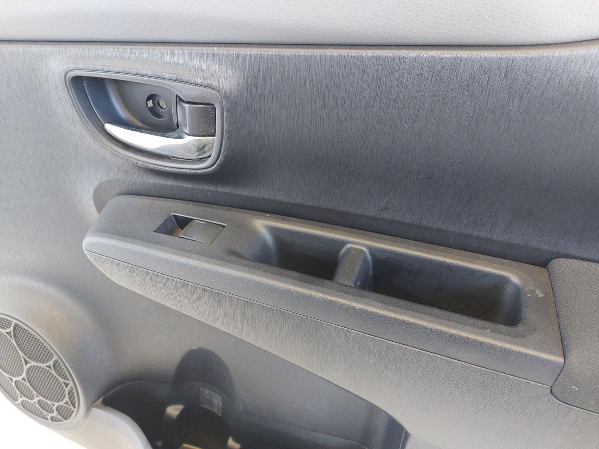 Toyota Yaris XP13 T&uuml;rverkleidung vorn rechts 5-t&uuml;rer Innenverkleidung