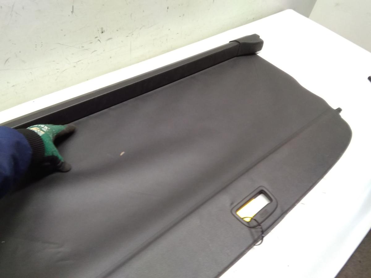 Opel Astra J Sports Tourer original Laderaumrollo Laderaumabdeckung Kombi BJ2011 Opel Astra J Sports Tourer original Laderaumrollo Laderaumabdeckung Kombi BJ2011