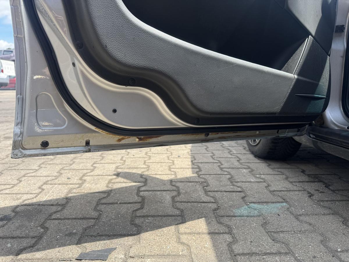 Volvo S60 original T&uuml;r vorn links 426 silbermetallic Rohbau Bj.2002