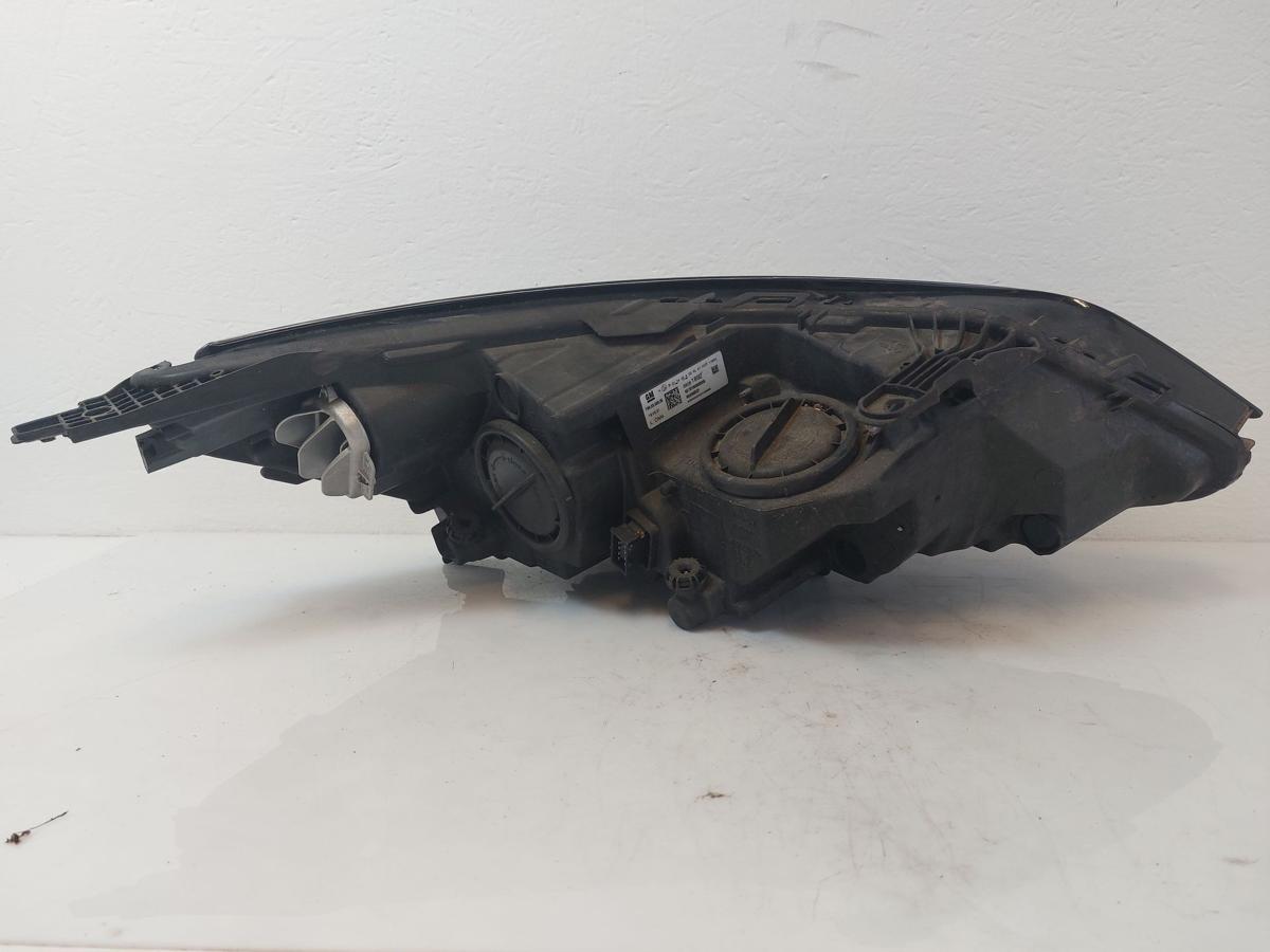 Opel Astra K B16 Caravan Scheinwerfer links Halogen mit LED Tagfahrlicht Lampe