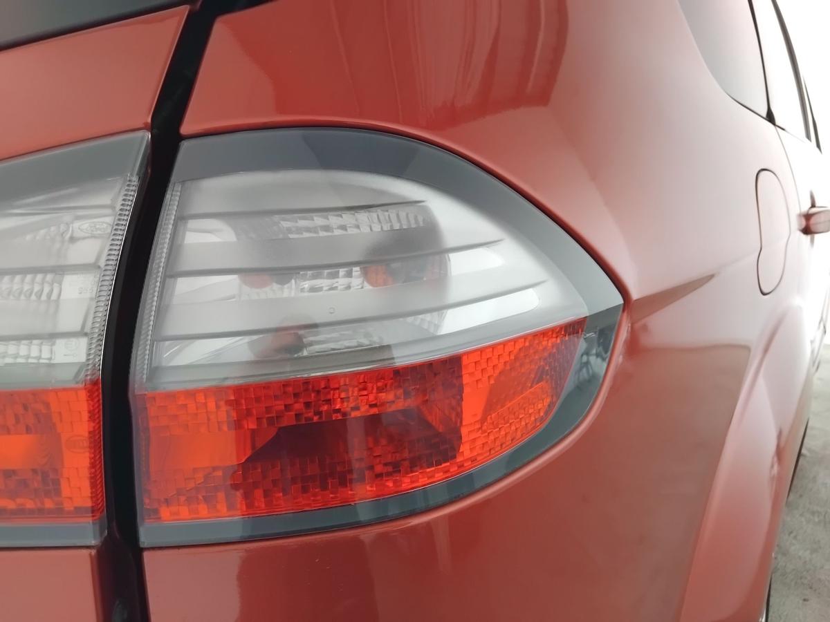 Ford S-Max 1 WA6 original R&uuml;ckleuchte Heckleuchte rechts au&szlig;en BJ2008